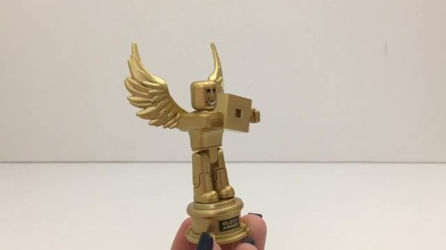 Roblox Bloxy Award Toy Pack & Code Item, Unboxing & Roblox Gaming Info смотреть онлайн