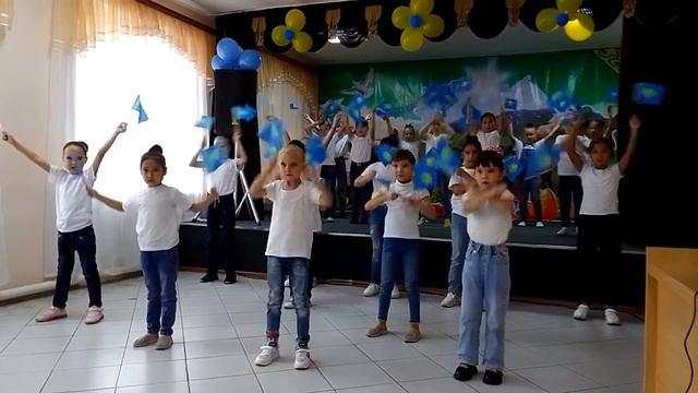 *С ДНЕМ РЕСПУБЛИКИ КАЗАХСТАН??!!! КОСТАНАЙ*Младшая танцевальная группа"АРУЛАР" 2022* смотреть онлайн