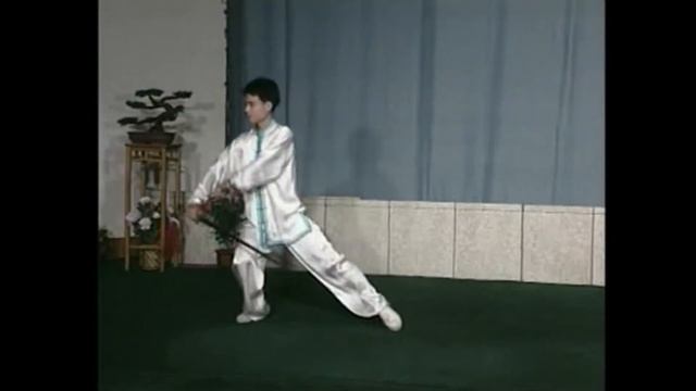 32 формы Тайцзи Цзянь (Competition 32 Form Tai Chi Sword), Ли Дэин смотреть онлайн