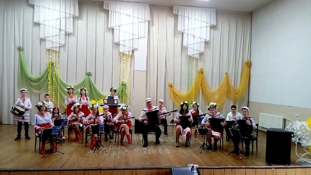 Образцовый инструментальный ансамбль "Забавушка" - "Бубнярская полька" смотреть онлайн