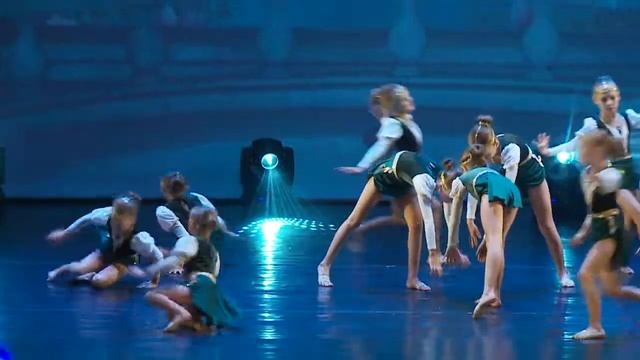 Modern dance from the Butterfly group/Dance center Best Star смотреть онлайн