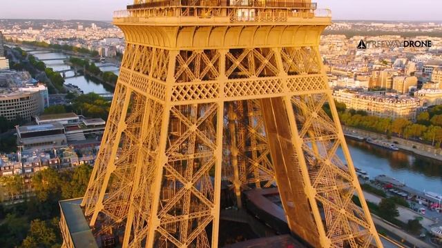 Drone Paris - Tour Eiffel смотреть онлайн
