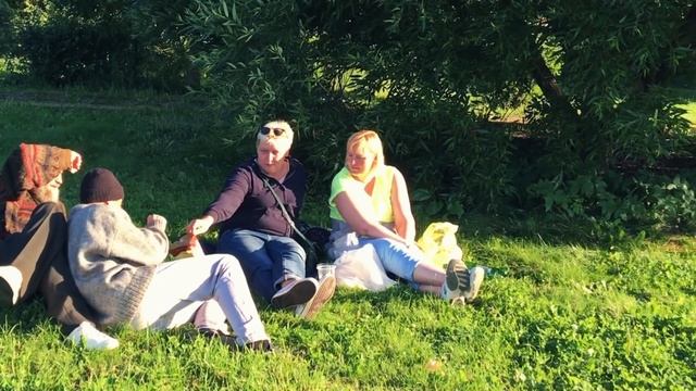 Блог бомжа №2 | Как развести девок на пляже | Ржака | смотреть онлайн