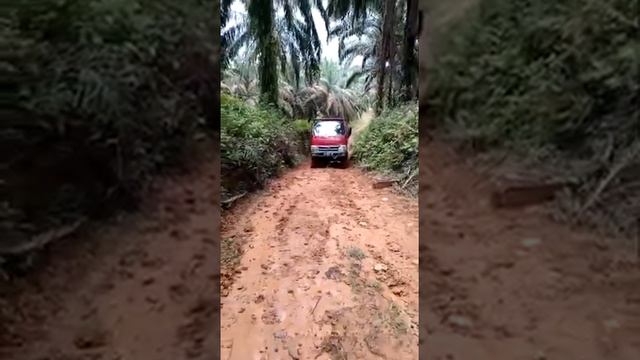 Toyota dyna 4x4 смотреть онлайн