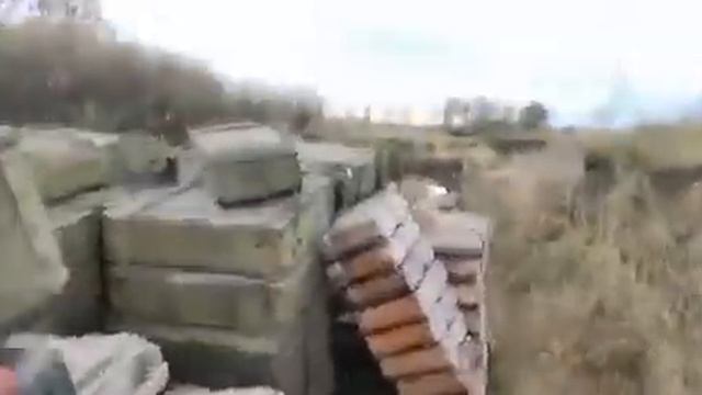 сбежавшие русские тва1 ри , кое-что оставили НАМ)) смотреть онлайн
