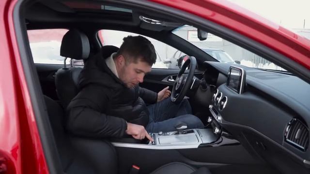 KIA Stinger «Полноприводный Турбо» смотреть онлайн