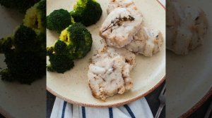 МИНТАЙ С ОВОЩАМИ И ЦВЕТНОЙ КАПУСТОЙ.