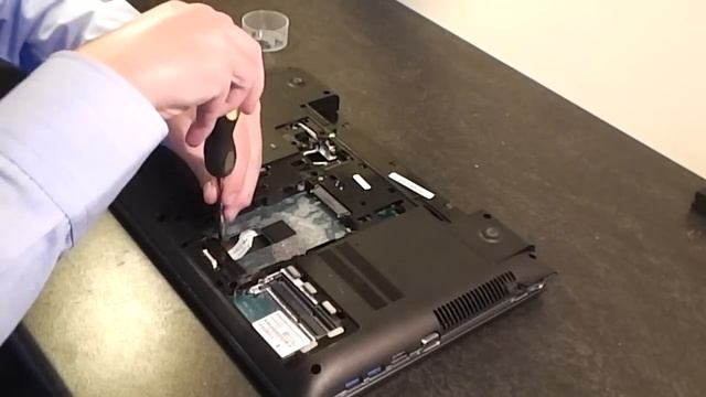 Samsung NP355V5C Disassembly Guide смотреть онлайн