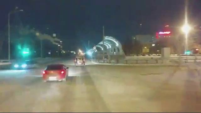 Первый автобус Екб 2 января смотреть онлайн