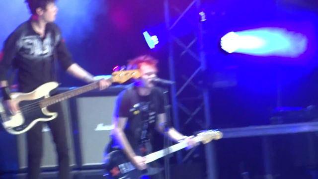 sum41 - (kubana 2012) смотреть онлайн