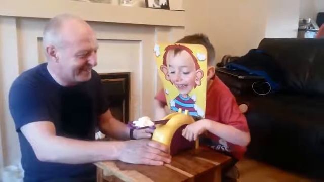 Настольная игра Пирог в лицо! ToyWay ru смотреть онлайн