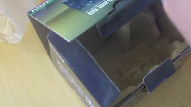 Unboxing Fujifilm S2950 смотреть онлайн