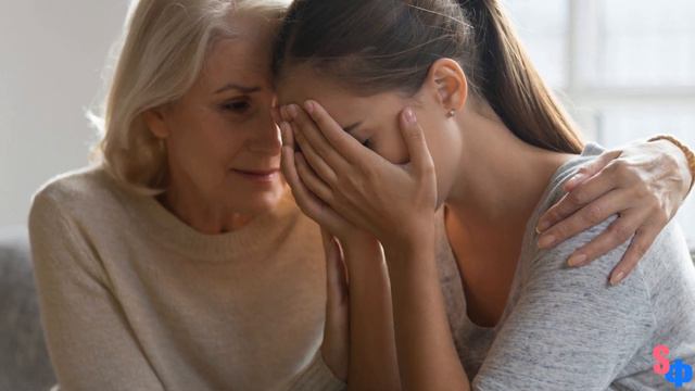 Вернулись как-то Наташа с Женей к вечеру домой, а сестра вещи их за калитку уже выставила…