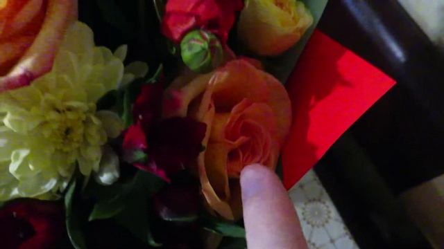 НАША СВАДЬБА// изучаю букет от мужа смотреть онлайн