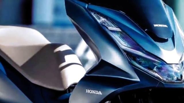 New 2023 Honda PCX-175 Elegant Maxi Scooter Comes with Powerful Performance смотреть онлайн