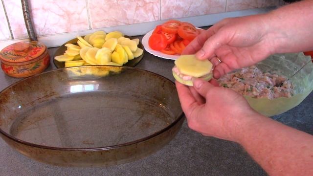 Вкусный обед:ЗАПЕКАНКА из кабачков, помидоров и картошкой с мясным фаршем, просто пальчики оближешь смотреть онлайн