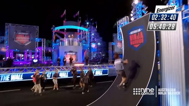 Charlie Robbins speeds through the Semi-Finals | Australian Ninja Warrior 2020 смотреть онлайн