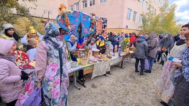 vlog Осенняя ярмарка / небольшая закупка / недовольный ребенок перед школой утром смотреть онлайн
