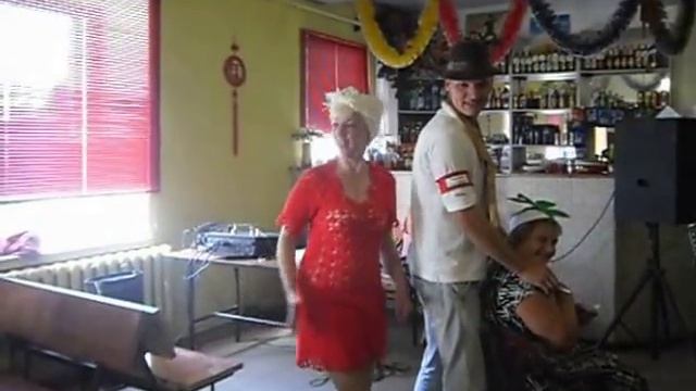 Встреча одноклассников. Игры смотреть онлайн