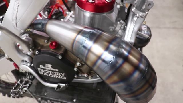 This CR250 Is Going To Rip! смотреть онлайн