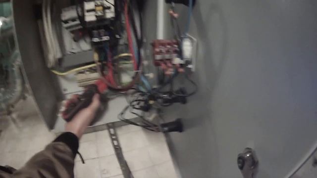 Подготовка и запуск чиллера Trane часть 1