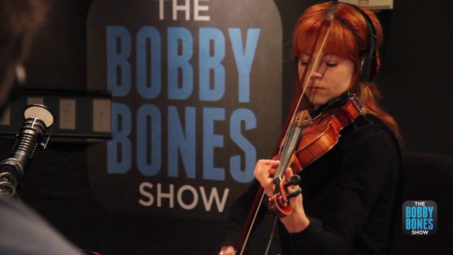 Lindsey Stirling - Round Table Rival смотреть онлайн