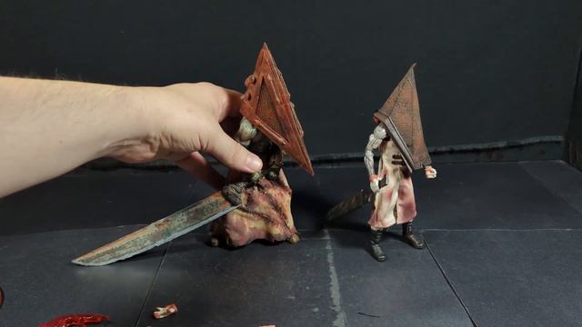 Mezco One:12 Collective Pyramid Head Silent Hill 2 Action Figure Review