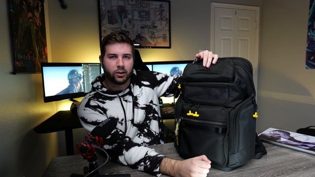 Tumi Alpha Bravo Nomadic Backpack Review - Big, But not Huge. смотреть онлайн