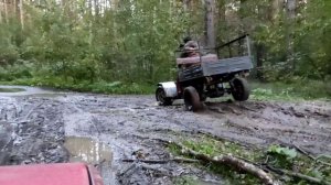 Четырехколесный мотороллер Муравей с двигателем 172fmm и колёсами ваз