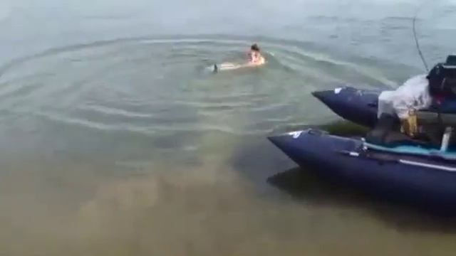 Самая Жесткая Рыбалка на Живца. Я ржал больше часа. Такой Рыбалки еще не видел Мир! смотреть онлайн