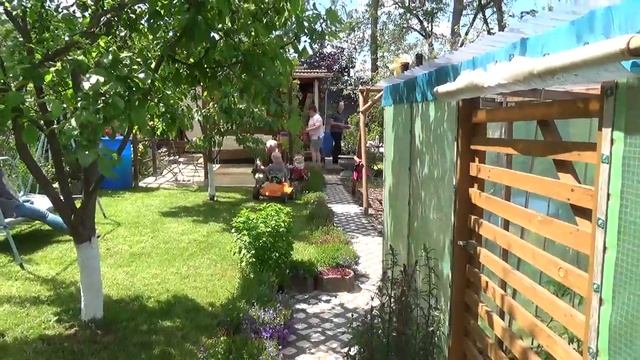 Дача у родителей. смотреть онлайн