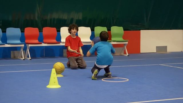 Kinder Joy of moving Games: Obstacle Course смотреть онлайн