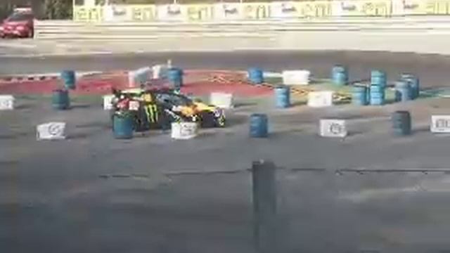 RALLY MONZA SHOW 2011 "FORD FIESTA WRC VALENTINO ROSSI SHOW" смотреть онлайн