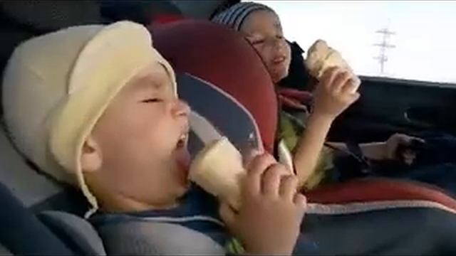 Ем мороженое во сне :))) смотреть онлайн