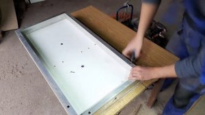 Вакуумный стол для формовки или вакуумный насос из компрессора.