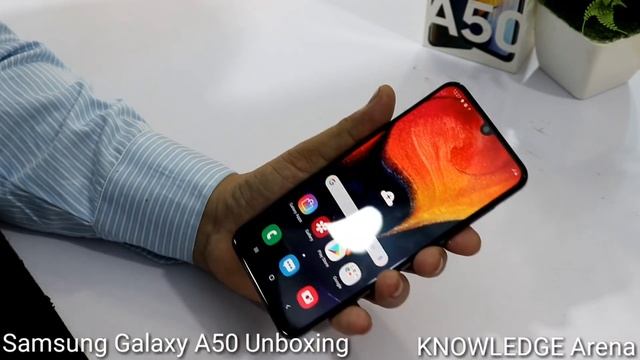 Samsung Galaxy A50 Unboxing In Pakistan | On Screen FingerPrint Scanner Phone | Urdu/Hindi смотреть онлайн