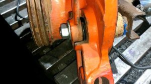 Ремонт задвижки вакуумной бочки.