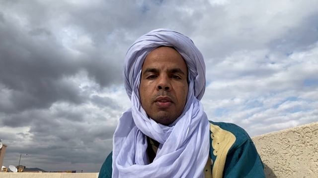 Appeal of the Moroccan guide to the guides of the World смотреть онлайн