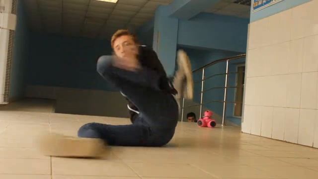 BREAK_DANCE в Студии Танцев "3D MoTiON"!! ПОДОЛЬСК 2014г. смотреть онлайн