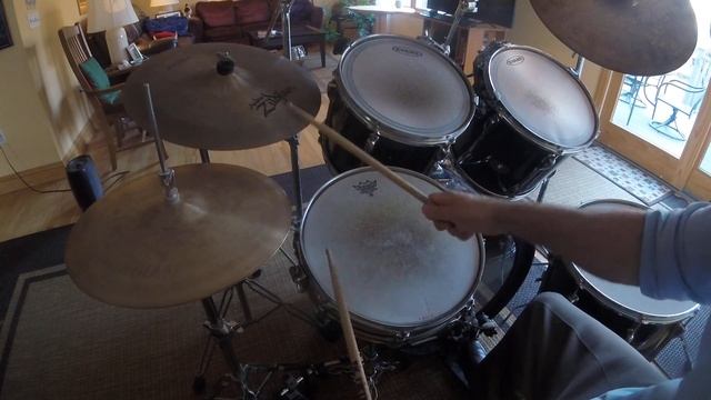 Radiohead - Weird Fishes/Arpeggi - Drums смотреть онлайн
