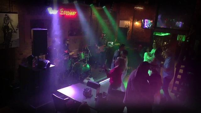 Больно мне больно)