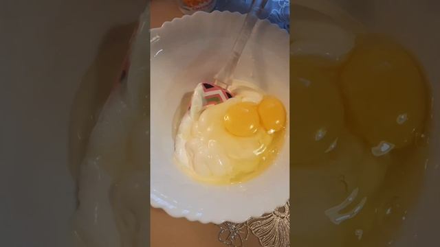 Пирог на майонезе с яйцом зел луком и шпинатом