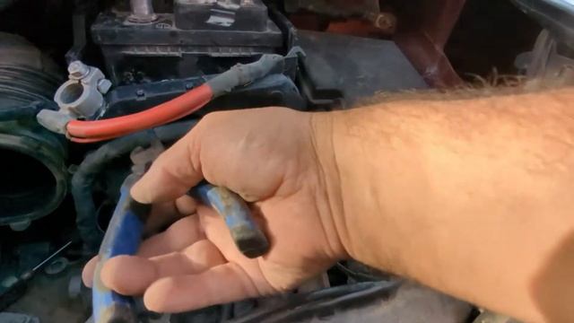 EASY REMOVING AND INSTALLING BATTERY IN A 2017 FORD ESCAPE SE IN 2023 смотреть онлайн