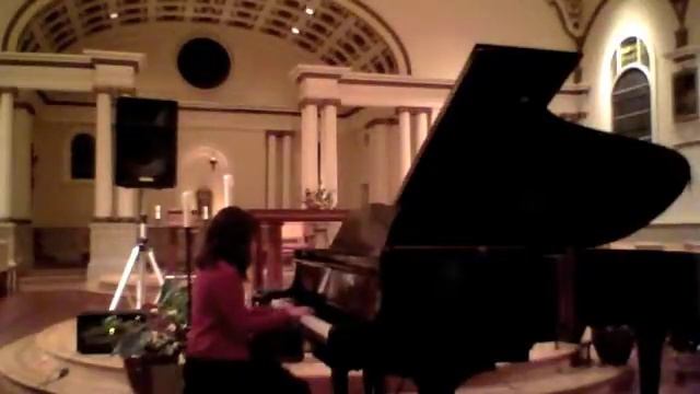 Kiara's Piano playing смотреть онлайн