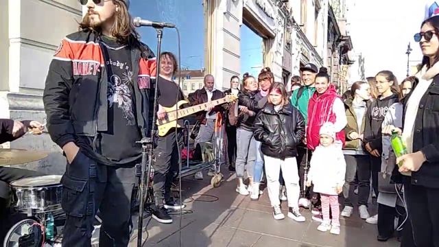 УЛИЧНЫЕ МУЗЫКАНТЫ ПИТЕРА В ДЕНЬ РОЖДЕНИЯ ГОРОДА,27.05.23. смотреть онлайн