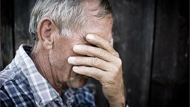 На ватных ногах она ходила по городу, пока немного не успокоилась. На автопилоте добралась до дома. смотреть онлайн