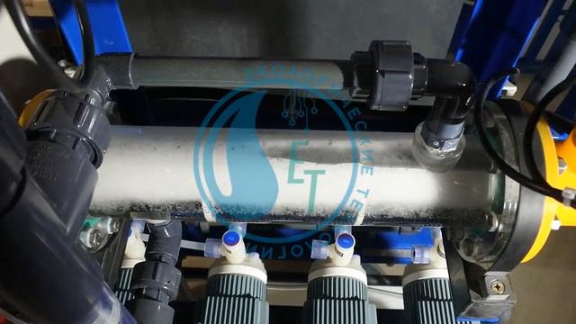 Запуск электролизной реакции на установке EcoTech крупным планом смотреть онлайн