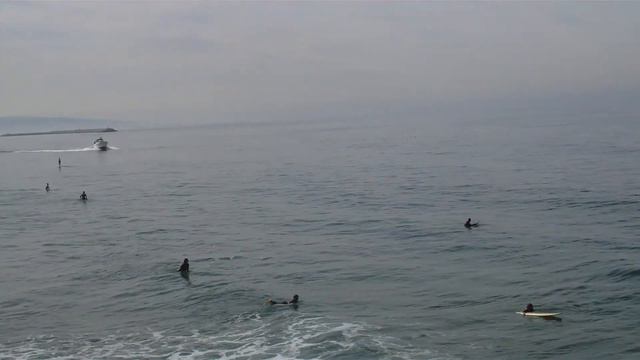 USA, CA, Pacific ocean, waiting for a wave / США, Калифорния, Тихий океан, ждущие волну смотреть онлайн
