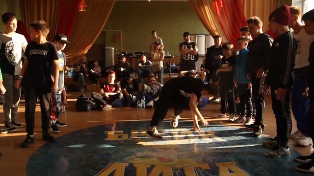 X-Makers vs Banka Funka | Group "A" - Semi Final | Брейк Лига - 4 тур смотреть онлайн