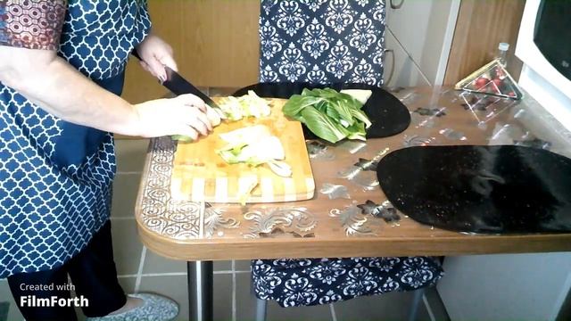 Pac Choi на обед с галушками и картошкой